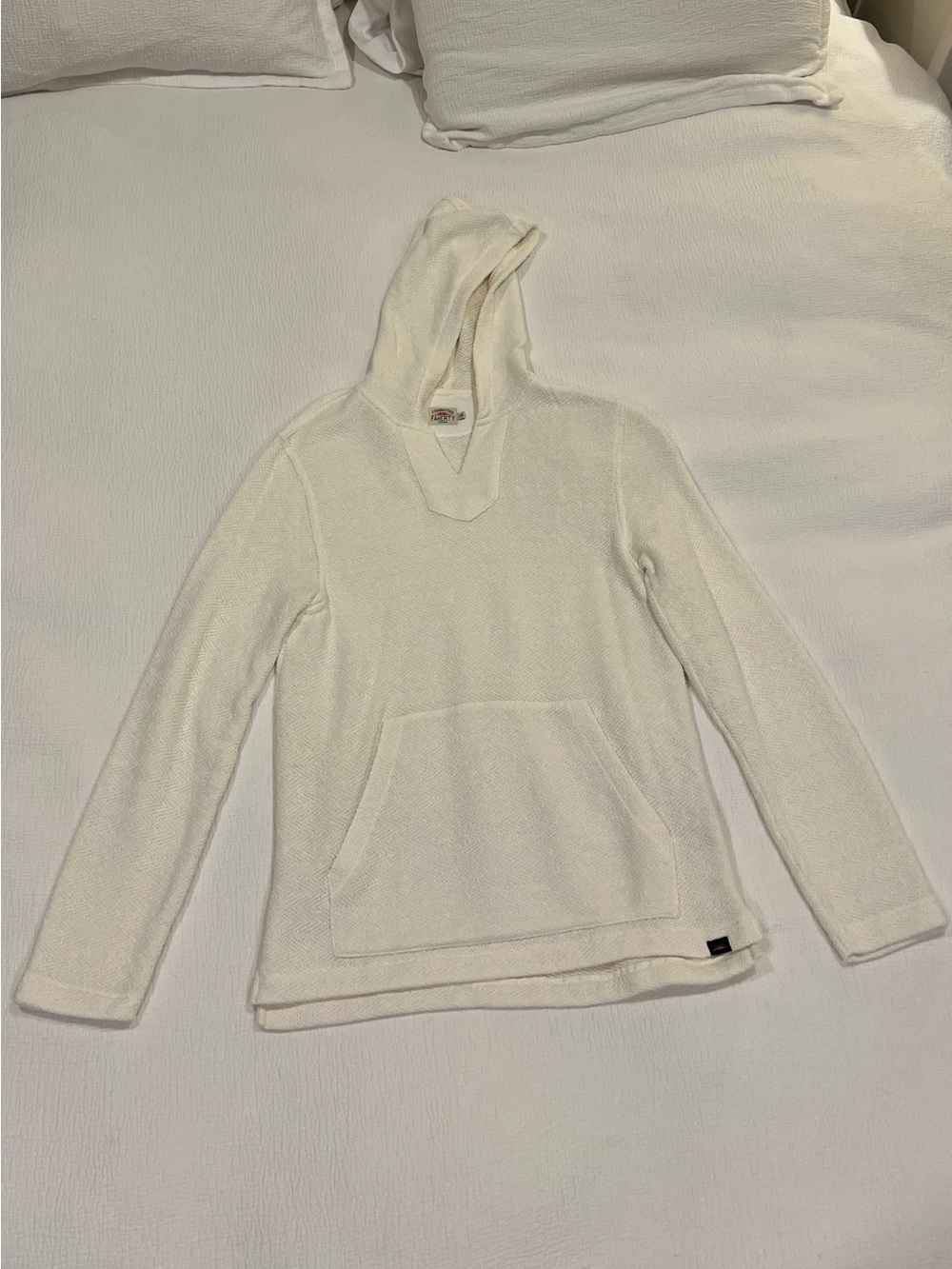 Faherty Women's Ivory V-Neck Hoodie Sweater Whitewater Hoodie - Beach Pearl - Picture 7 of 9